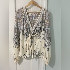 FREE PEOPLE Tie-Front Blouse Peasant Boho Top Size L Blouson Sleeve Elastic Back